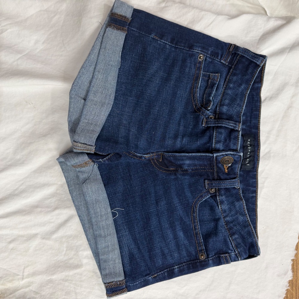 Aeropostale Womens Low Rise Midi Denim Shorts Dark Wash Cuffed Size 0